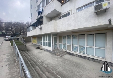 Продаётся коммерческое помещение свободного назначения в городе Феодосия.